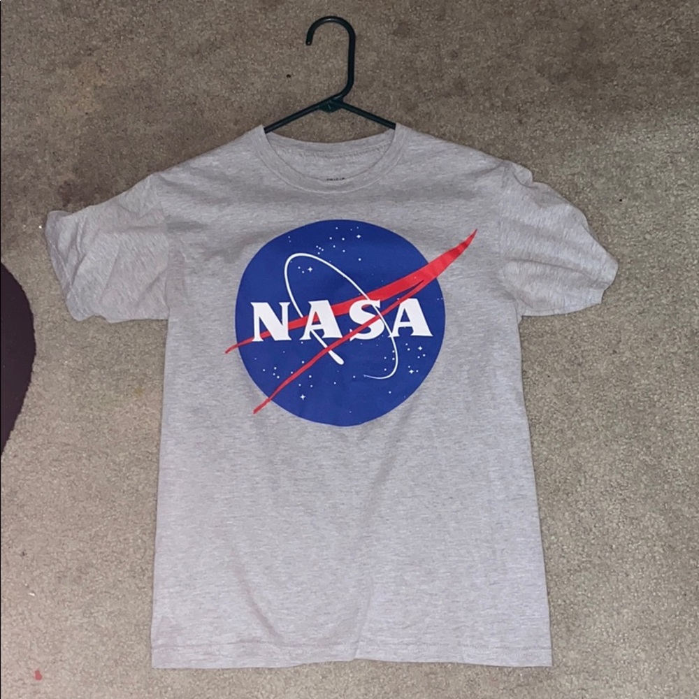 Men’s small nasa tee shirt